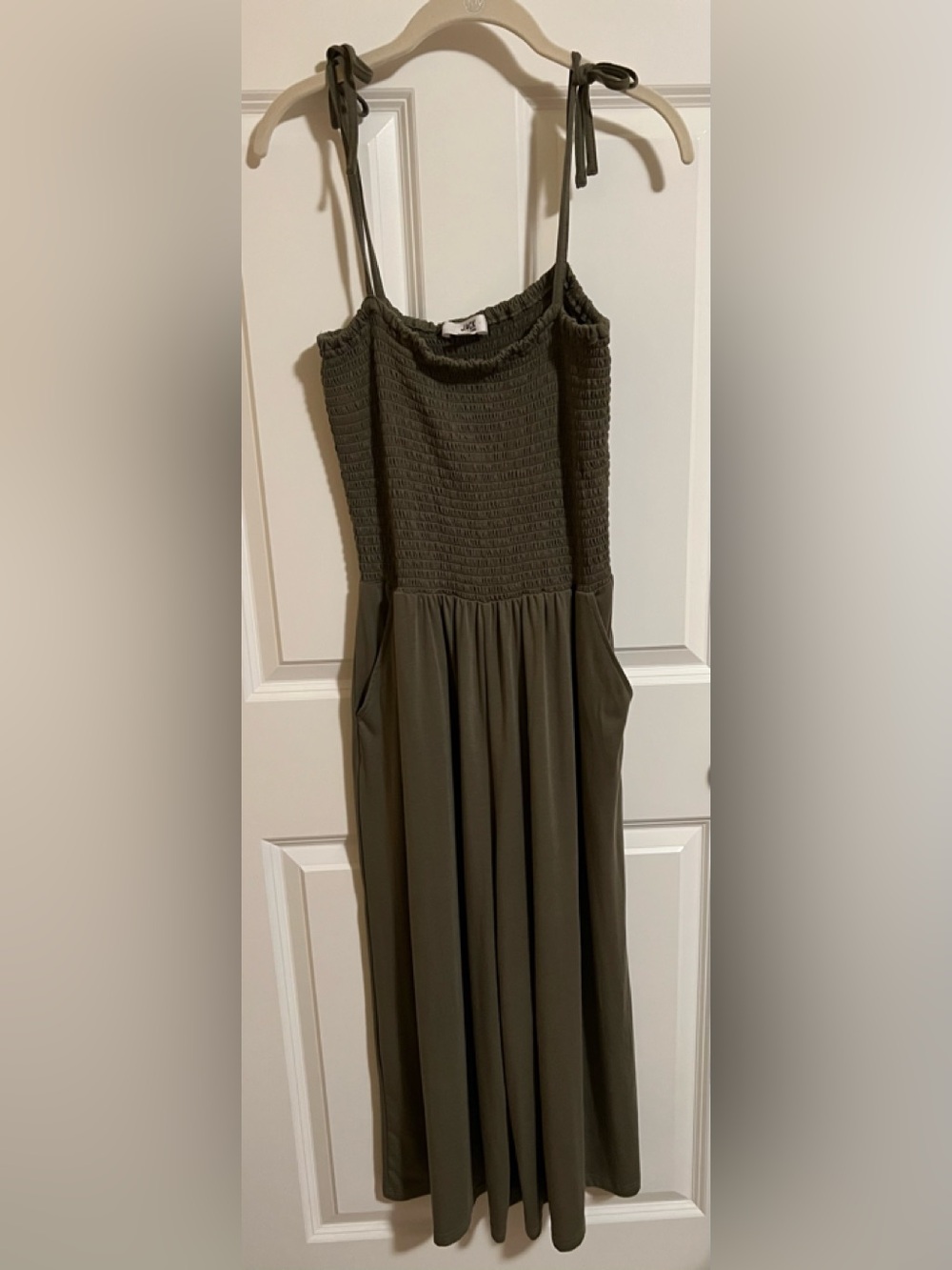 NWOT Jack by BB Dakota olive green jumpsuit. Size L